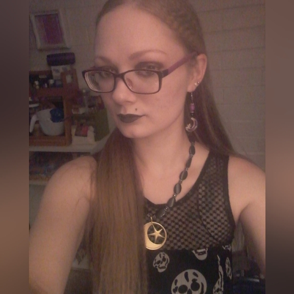 Danielle R 🔮 Gypsy Jewelry & Artistry - Picture 5 of 9